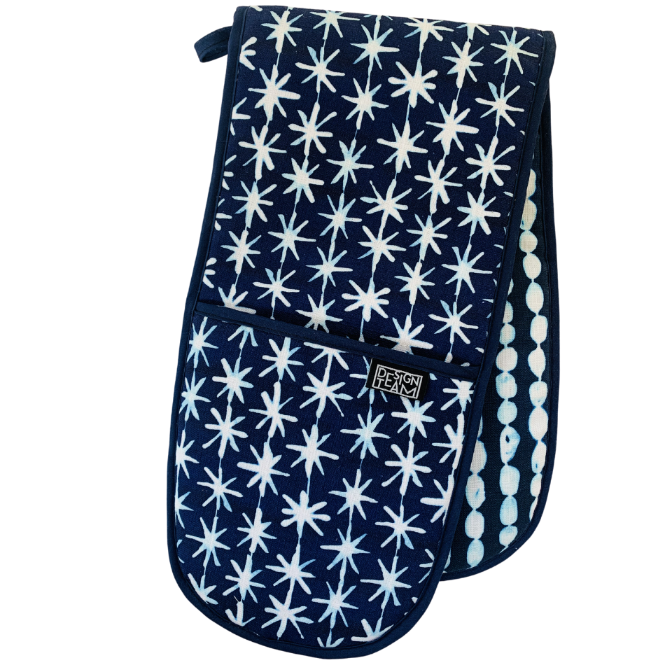 Indigo Star and Pebble Oven Gloves with Navy Binding