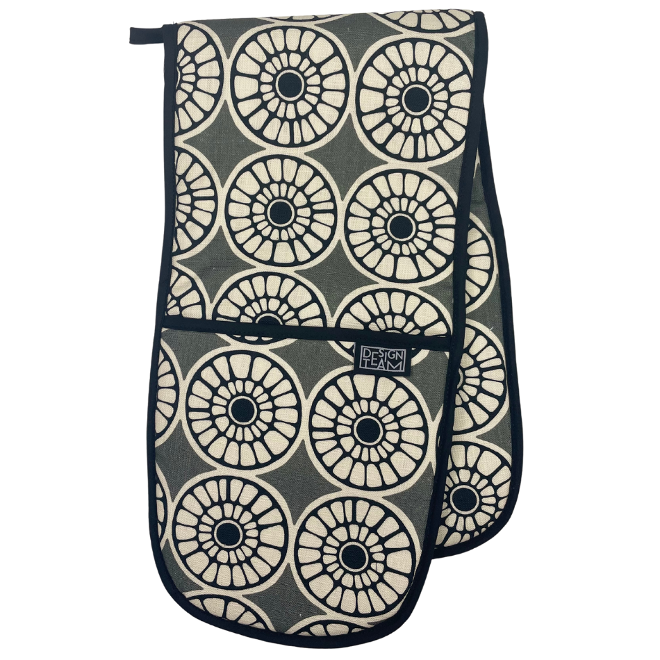 Senegal oven glove</br>  Grey Cb & Black Cb on Parchment with Black Binding