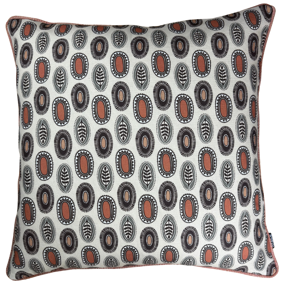 Foliage Mud with Rooibos Piping