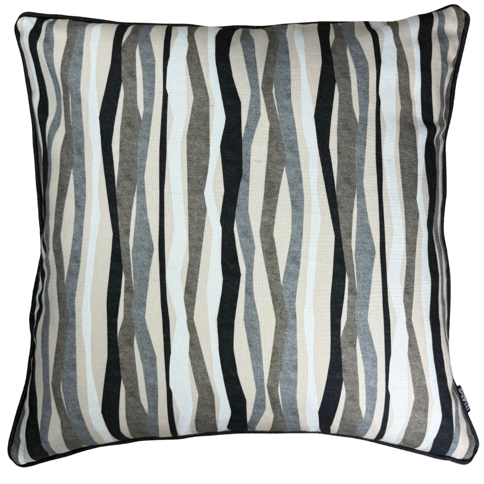 Seagrass Neutral with Black Piping